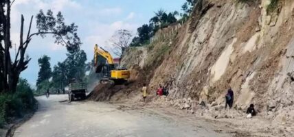 अरनिको राजमार्ग : धुलिखेल–खावा सडक पुनःविस्तार गर्न सम्झौता