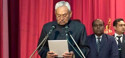 Nitish Kumar takes oath as Chief Minister for the 10th time in the presence of Narendra Modi