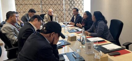 डा. बाबुराम भट्टराईको मध्यस्थतामा वैकल्पिक अभियन्ताहरूबिच  छलफल