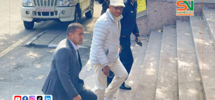 बयानका लागि जाँचबुझ आयोग पुगे पूर्वगृहमन्त्री रमेश लेखक