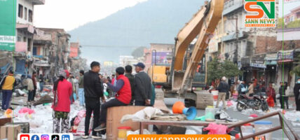 हेटौँडाको मुख्य सडक विस्तारः भग्नावशेष हटाउन जुटे स्थानीय र व्यवसायी