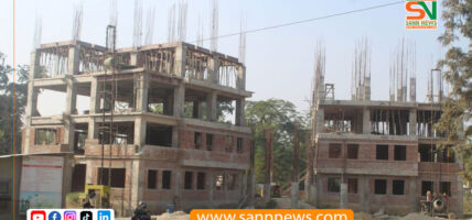 ठेकेदारको लापरबाहीले स्थानीय तहका प्रशासनिक भवन अलपत्र