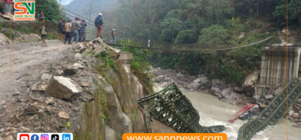 अरुण नदीको बेलीब्रिज भाँचियो