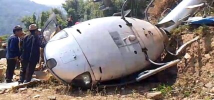 एयर डाइनेस्टीको हेलिकप्टर खोटाङको बालाबेंसीमा दुर्घटना ,हेलिकप्टरमा सवार सबै जना सुरक्षित