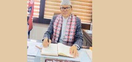 काठमाडौंका पूर्वप्रमुख जिल्ला अधिकारी छवि रिजाल पक्राउ