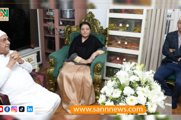 ओली भेट्न गुण्डु पुगिन् पूर्वराष्ट्रपति भण्डारी ओली भेट्न गुण्डु पुगिन् पूर्वराष्ट्रपति भण्डारी