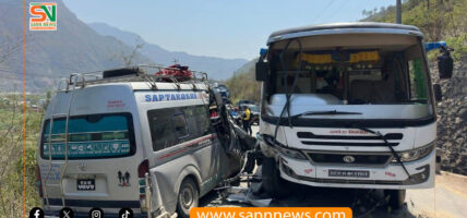 माइक्रोबस र बस एकापसमा ठोक्किँदा १० जना घाइते