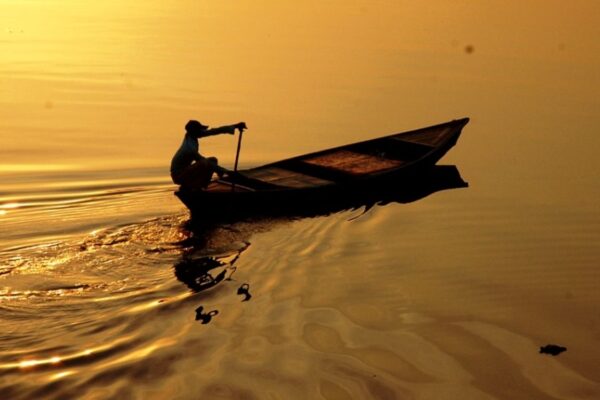 इरानी नाविक फिर्ता, हिन्द महासागरमा युद्धको छाया इरानी नाविक फिर्ता, हिन्द महासागरमा युद्धको छाया