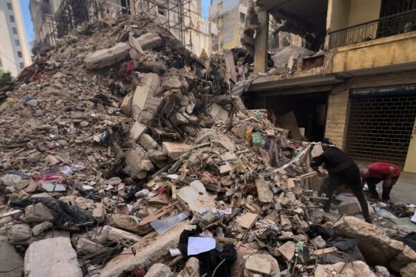 नाजुक युद्धविरामबीच अनिश्चित शान्ति प्रयास