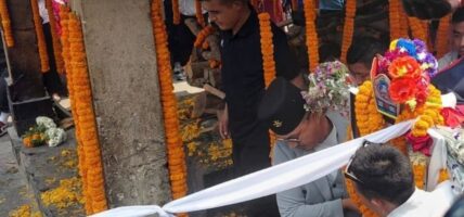 गृहमन्त्रीले बोके इन्स्पेक्टर लामाको शव