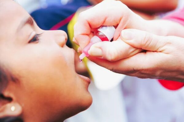 आजदेखि देशभरिका बालबालिकालाई भिटामिन ‘ए’ र जुकाको औषधि  खुवाइँदै