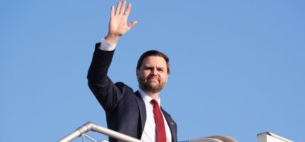 इरानसँग वार्ताका लागि उपराष्ट्रपति भान्स आजै पाकिस्तान जाने