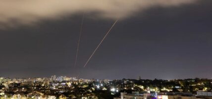 भारतीय दूतावासद्वारा आफ्ना नागरिकलाई इरानको यात्रा नगर्न आग्रह