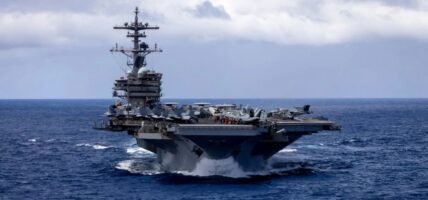 पश्चिम एसियामा आइपुग्यो तेस्रो अमेरिकी विमानवाहक युद्धपोत