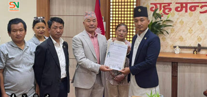 गृहमन्त्रीलाई भेटेर ब्रिटिस गोर्खाहरूले गरे नागरिकता निरन्तरताको माग