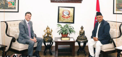 परराष्ट्रमन्त्री खनाल र अमेरिकी कार्यवाहक राजदूत उर्बोमबिच भेटवार्ता