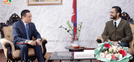 शिक्षामन्त्री पोखरेलसँग चिनियाँ राजदूतको शिष्टाचार भेटवार्ता