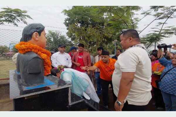 जेन्जी आन्दोलनका सहिदको सम्मानमा सालिक अनावरण