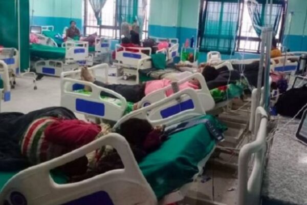 विषाक्त खानाका कारण ९३ जना बिरामी, ५० जनाको उपचार हुँदै विषाक्त खानाका कारण ९३ जना बिरामी, ५० जनाको उपचार हुँदै