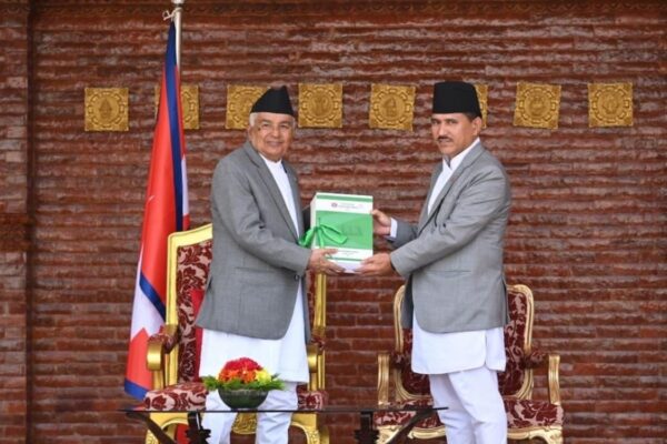 आर्थिक अनुशासन कायम गर्नुपर्नेमा राष्ट्रपति जोड