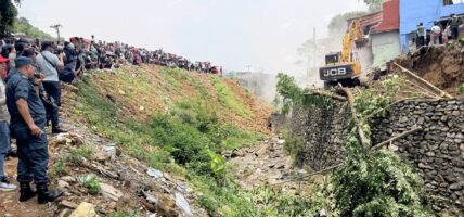 फिर्केखोला क्षेत्रभित्रका १९ वटा संरचना भत्काइए