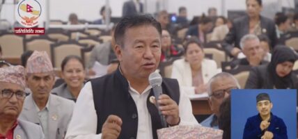 एक हप्ताभित्र बाँदर आतङ्क नियन्त्रणका लागि कदम नचाले संसद् बैठक चल्न दिँदैनौँ: सांसद राई