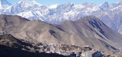 लेक लागेर नौ विदेशीसहित १३ जनाको मृत्यु