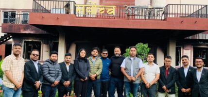 विद्यार्थी सङ्गठन खारेज गर्ने निर्णय कार्यान्वयन गर्न सर्वोच्चको अल्पकालीन आदेश