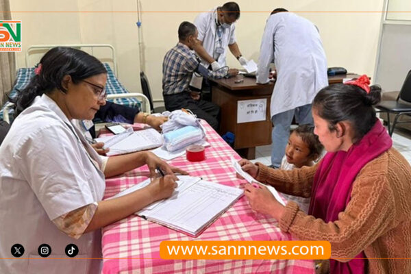 जोखिमपूर्ण बस्तीबाट विस्थापित भएकालाई स्वास्थ्य शिविर सञ्चालन