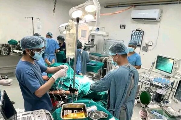 योगशिविरमा जुम्ला पुगेका चिकित्सकले शल्यक्रिया गरेपछि…