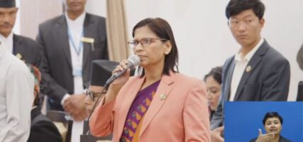 प्रधानमन्त्रीले क्षमायाचना नगरेसम्म सदन नचलाऔँ: एमाले