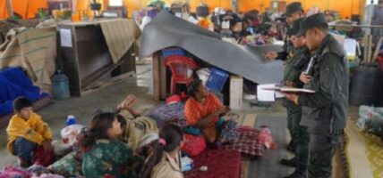 होल्डिङ सेन्टर छोड्न दबाब बढेपछि सुकुम्बासीको चेतावनी : ‘पुरानै बस्तीमा फर्किन बाध्य हुन्छौँ’