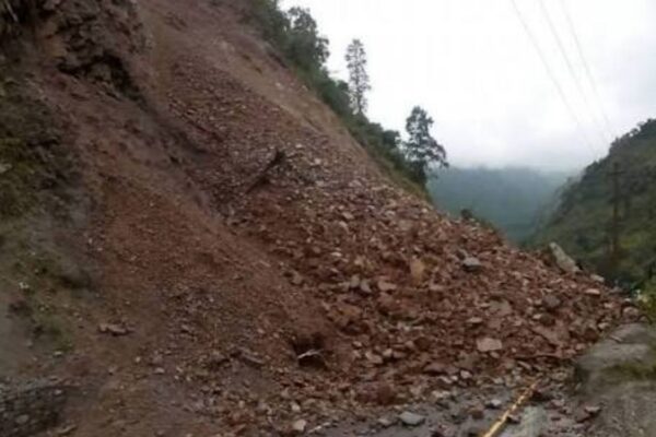 पहिराले कान्ति लोकपथ अवरुद्ध