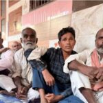 भारतीय सुरक्षाकर्मीबाट दु : ख पाएको भन्दै लालपुर्जा र नागरिकता माग्दै काठमाडौं आइपुगे सुस्तावासी