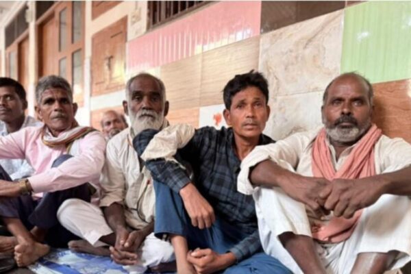 भारतीय सुरक्षाकर्मीबाट दु : ख पाएको भन्दै लालपुर्जा र नागरिकता माग्दै काठमाडौं आइपुगे सुस्तावासी