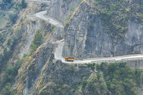 कान्ति लोकपथमा रातको समयमा यात्रा नगर्न प्रशासनको आग्रह