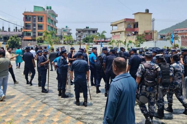 रास्वपाकाे बागमती प्रदेश अधिवेशन स्थगित, प्रहरीले कार्यक्रमस्थल खाली गरायाे