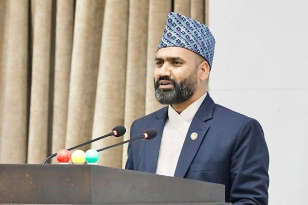 नेपाल वायुसेवा निगम सुधारका लागि नयाँ मोडेल खोजिँदै: मन्त्री पौडेल