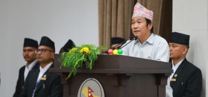 प्रधानमन्त्रीलाई रुलिङ गरेर प्रतिनिधिसभामा ल्याउन हर्क साम्पाङको माग