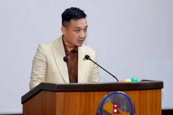 सिन्धुली प्रहरी हिरासतमा निधन भएका विश्वकर्मालाई प्रहरीले कुटपिट गरेको छैन: गृहमन्त्री गुरुङ