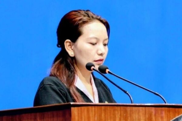 पूर्वसांसद छिरिङ ल्हामु तामाङले छोडिन् नेकपा पूर्वसांसद छिरिङ ल्हामु तामाङले छोडिन् नेकपा