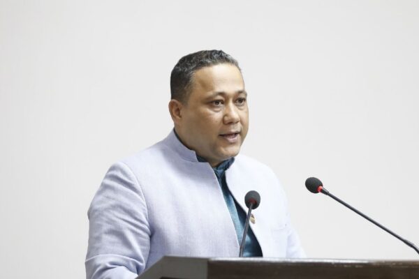 परराष्ट्रमन्त्री शिशिर खनालले भारत भ्रमणबारे राष्ट्रिय सभालाई गराए जानकारी परराष्ट्रमन्त्री शिशिर खनालले भारत भ्रमणबारे राष्ट्रिय सभालाई गराए जानकारी