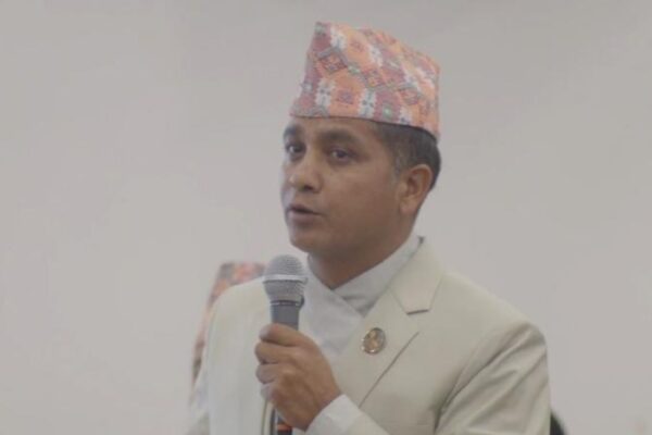 प्रधानमन्त्रीलाई एमालेले भन्यो: राष्ट्रघाती अभिव्यक्तिबारे संसदबाट माफी मागियोस्