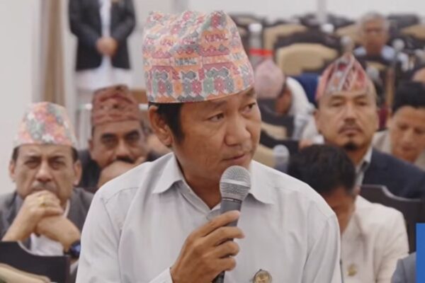 सुस्तामा भारतीय सीमा बलले हप्कीदप्की गरेको भन्दै हर्कले संसदमा खोजे रक्षामन्त्री सुस्तामा भारतीय सीमा बलले हप्कीदप्की गरेको भन्दै हर्कले संसदमा खोजे रक्षामन्त्री