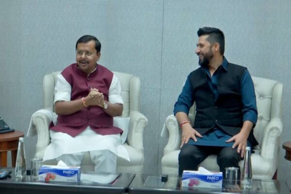 सभापति लामिछाने र अध्यक्ष नवीनबीच भेटवार्ता: राजनीतिमा ‘जेन–जेड’ पुस्ताको बढ्दो भूमिकाबारे छलफल