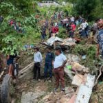 काभ्रेपलाञ्चोक नमोबुद्धमा भएको बस दुर्घटनामा मृत्यु भएका ८ जनाकै सनाखत काभ्रेपलाञ्चोक नमोबुद्धमा भएको बस दुर्घटनामा मृत्यु भएका ८ जनाकै सनाखत