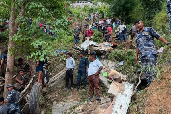 काभ्रेपलाञ्चोक नमोबुद्धमा भएको बस दुर्घटनामा मृत्यु भएका ८ जनाकै सनाखत काभ्रेपलाञ्चोक नमोबुद्धमा भएको बस दुर्घटनामा मृत्यु भएका ८ जनाकै सनाखत