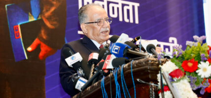 कम्युनिस्ट एक हुनुपर्छ भन्दै प्रचण्डले भने– छिटो गराैँ, ढिलो गरे दुर्घटना हुन सक्छ