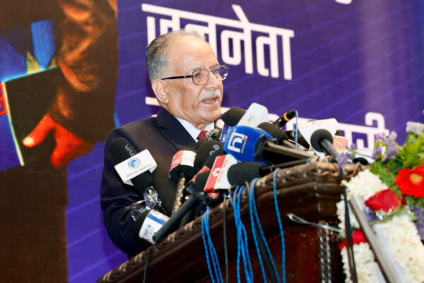 कम्युनिस्ट एक हुनुपर्छ भन्दै प्रचण्डले भने– छिटो गराैँ, ढिलो गरे दुर्घटना हुन सक्छ