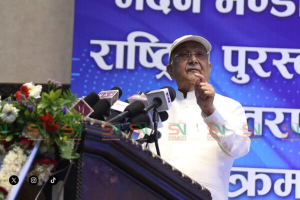 लोकतान्त्रिक र वामपन्थी शक्ति मिलेर प्रतिगमनलाई पराजित गर्नुपर्छ : ओली